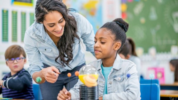 Global Visa-Sponsored Education & Teaching Roles